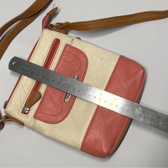 STONE MOUNTAIN Leather Crossbody Bag in Cream and Pink Zip Pocket - Picture 8 of 10
